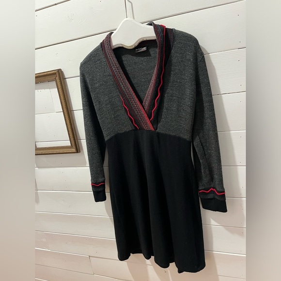 📍Graphic Knit Dress – Luc Fontaine (Size M) - Picture 7 of 10